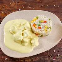 Pui curry si orez prajit cu legume 150g/200g