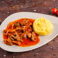 Tochitura de maruntaie si mamaliga 150/200g